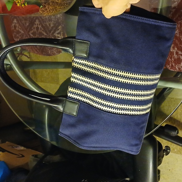 Tory Burch Ella Tote - Picture 4 of 13